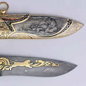 Охотничьи и туристические ножи из дамаска